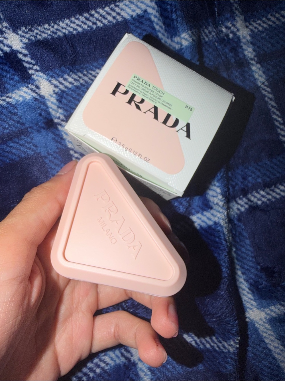 Prada Touch Cream-to-Powder P75 — Soft Pink & Mint Box - Picture 3 of 4
